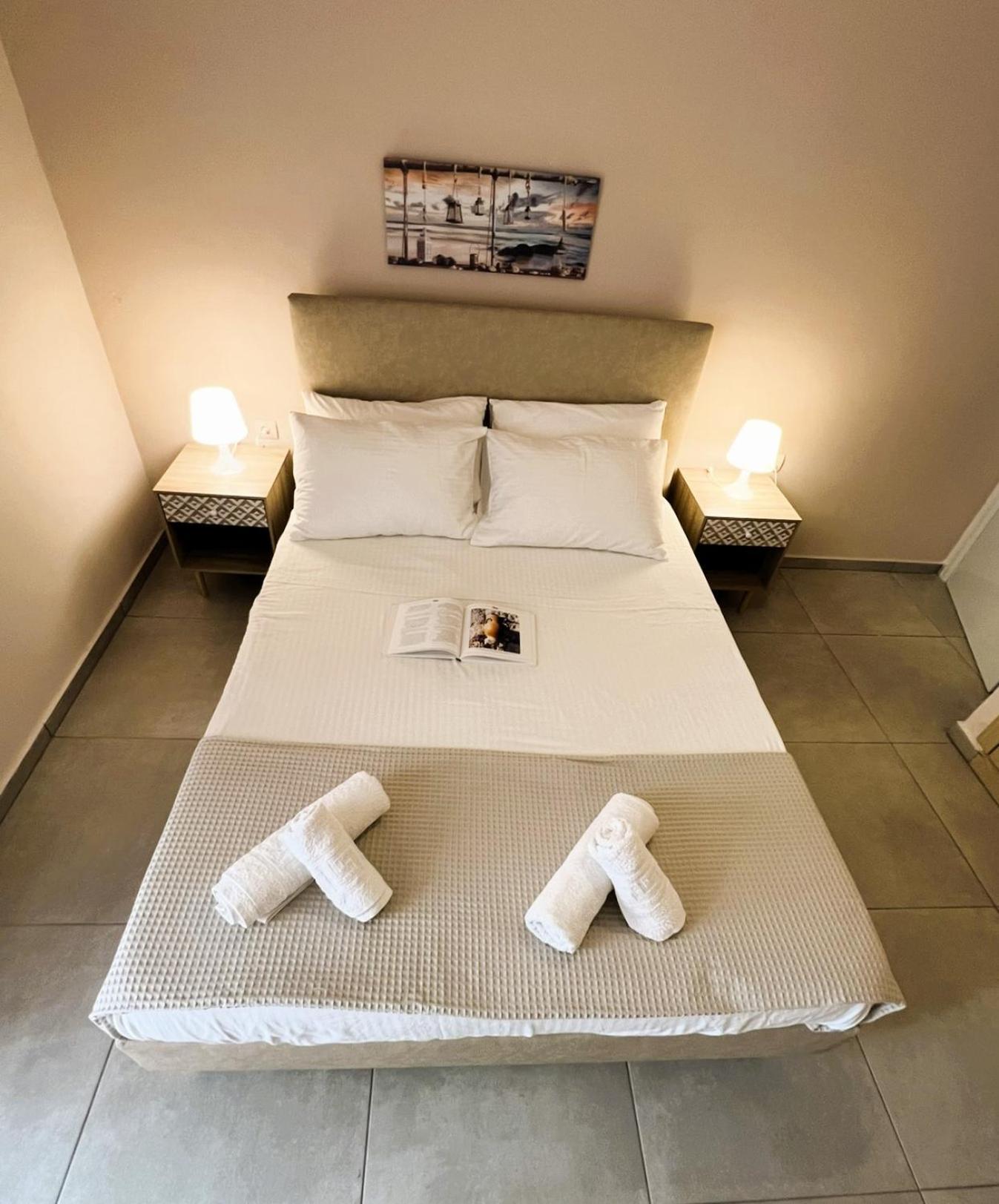 Marial City Apartment Chania Chania  Bagian luar foto