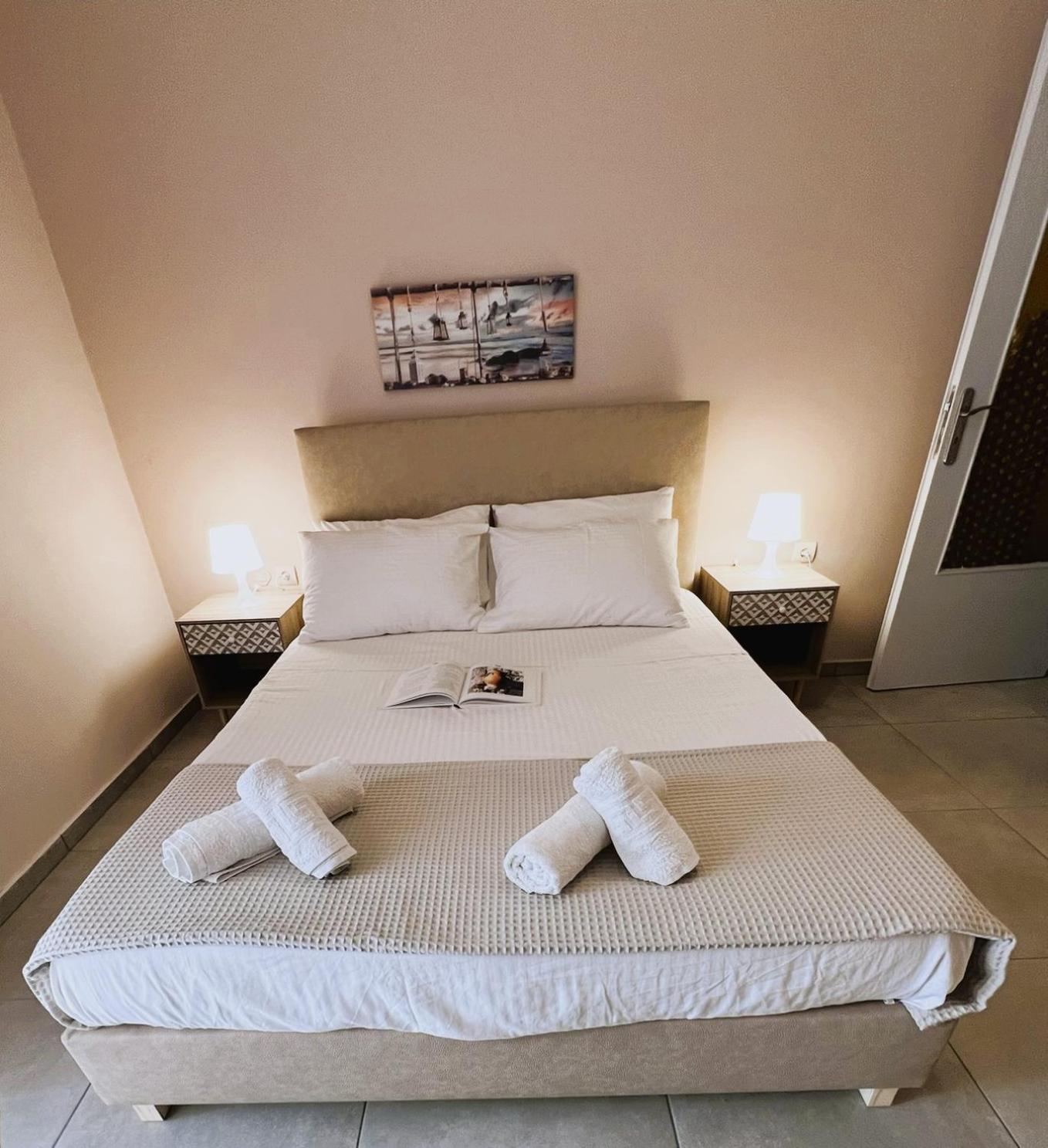 Marial City Apartment Chania Chania  Bagian luar foto
